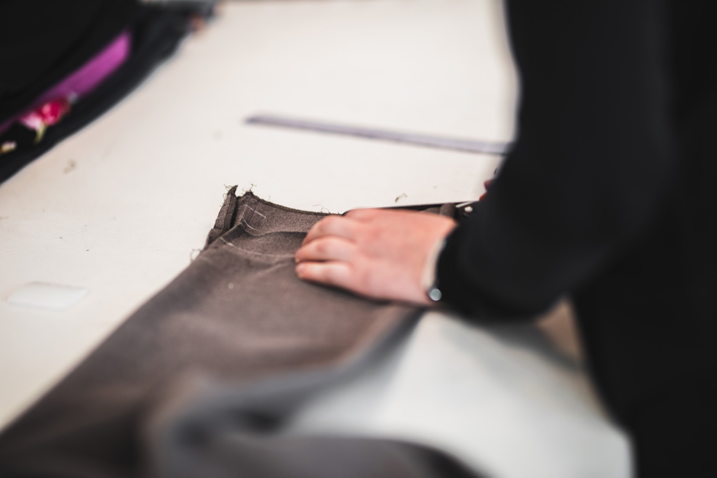 krøllet Formindske rådgive Oplægning af bukser | Tilretning og reparation af jakke og bukser